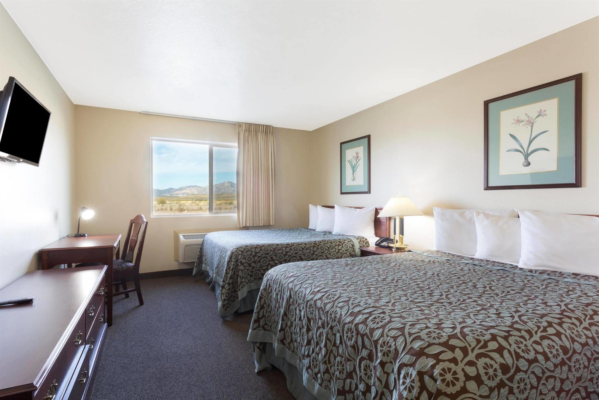 Days Inn By Wyndham Beaver Buitenkant foto